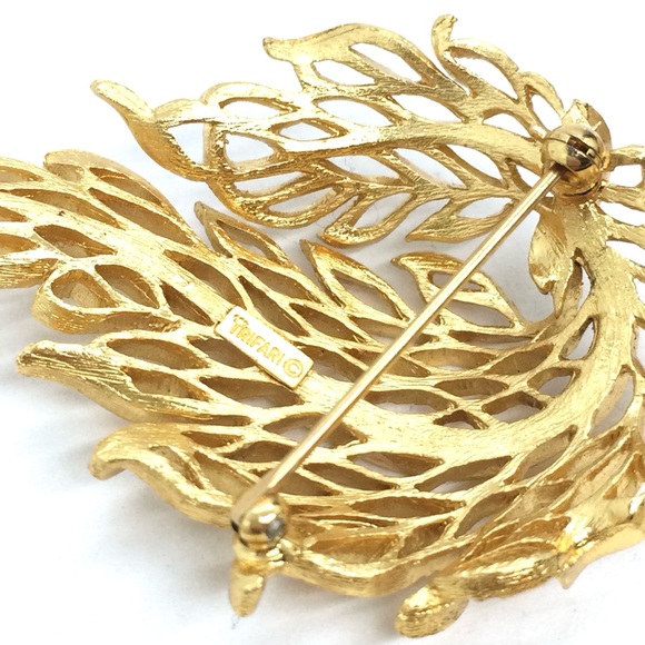 !!SOLD!! VINTAGE BROOCHES LOT OF 5 MONET CROWN TRIFARI GOLD TONE LEAF ABSTRACT - Picture 14 of 14